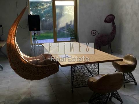 будинок за адресою Богатирська вул., 30а