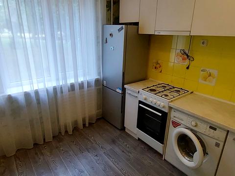 квартира за адресою Лахтинська вул., 11а