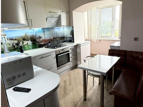 квартира за адресою Євгена Патона вул., 6