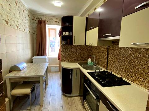 квартира за адресою Чорноморського Козацтва вул., 3