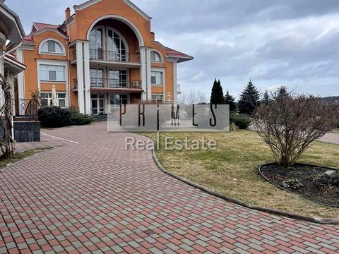 будинок за адресою Центральна вул.