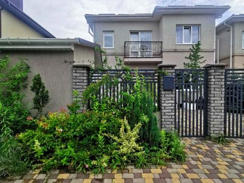 будинок за адресою Соборна вул. ()