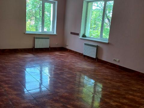 комерційна за адресою Водопровідна вул., 20