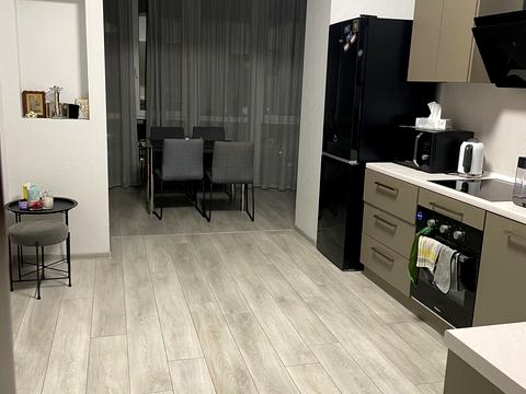 квартира за адресою Володимира Івасюка просп. (Героїв Сталінграду), 4