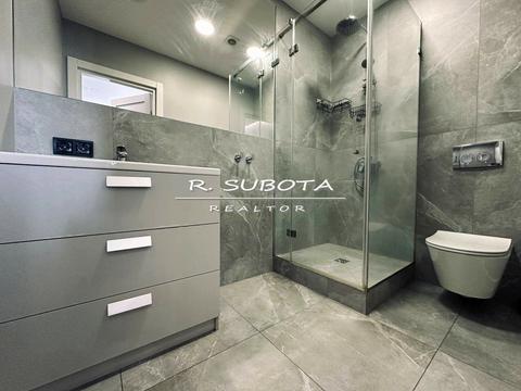 квартира по адресу Светлова, 42а