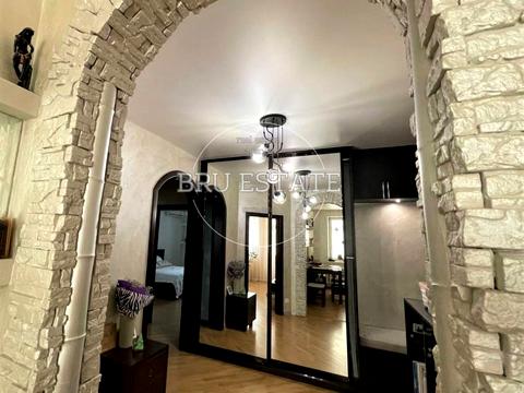 квартира по адресу Миколы Бажана просп., 14