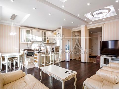 квартира за адресою Регенераторна вул., 4