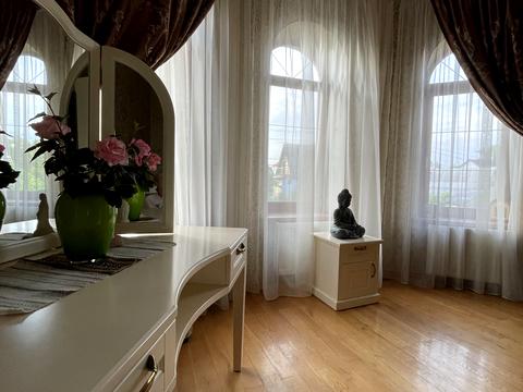 будинок за адресою 12-а Ентузіастів, 18