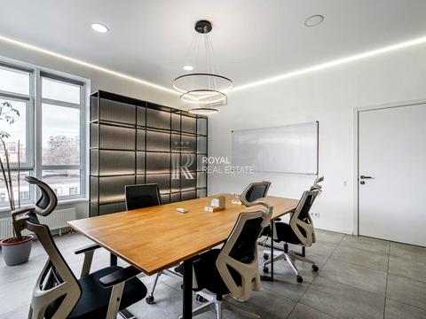 комерційна за адресою Кловський узвіз (Кловський), 7