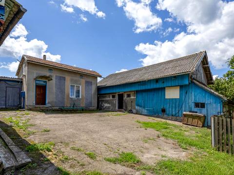 дом по адресу Привокзальна