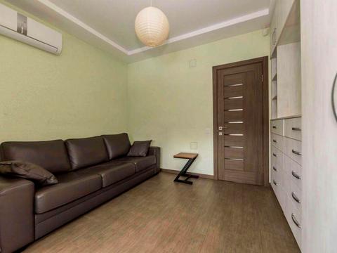 квартира за адресою Драгоманова вул., 25