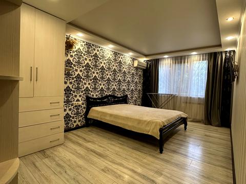 квартира за адресою Євгена Танцюри вул., 40