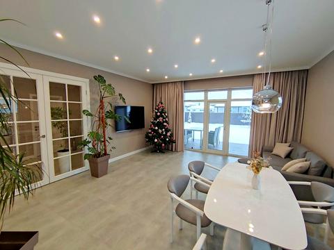 дом по адресу Трояндова