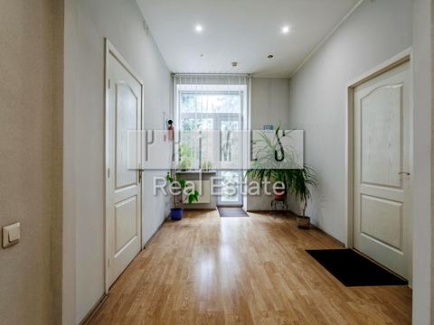 комерційна за адресою Стадіонна вул., 5