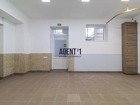 комерційна за адресою Волинська вул., 8