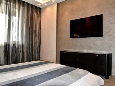 квартира за адресою Дніпровська набережна вул., 14-А