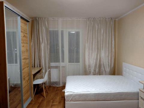квартира за адресою Ревуцького вул., 54