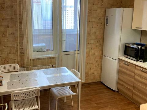 квартира за адресою Софії Русової вул., 3