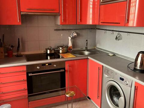 квартира за адресою Романа Шухевича просп. (Генерала Ватутіна), 28-А