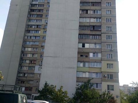 квартира по адресу Ларисы Руденко ул., 3-Б