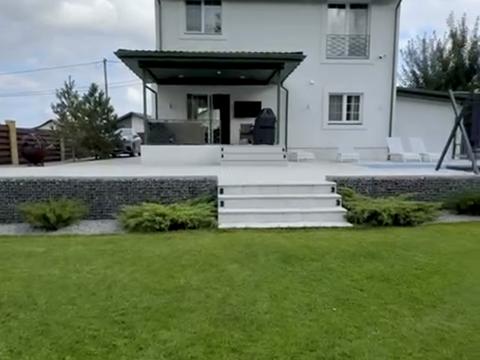 дом по адресу феодосійська, 5