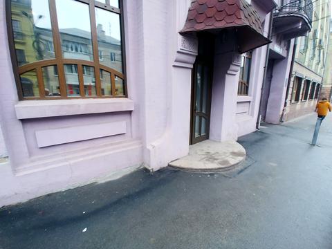 комерційна за адресою Старокозацька вул. (Комсомольська), 33