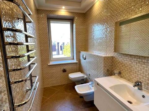 будинок за адресою Горіхова