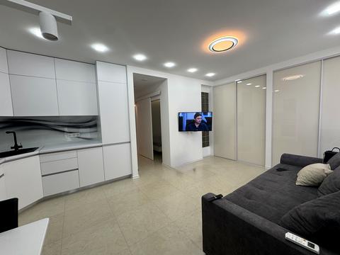 квартира за адресою Сімейна вул., 6