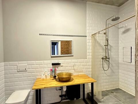комерційна за адресою Лесі Українки бульв., 7-А