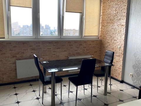 квартира за адресою Наталії Ужвій вул., 12