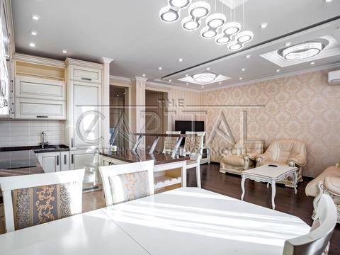 квартира за адресою Регенераторна вул., 4