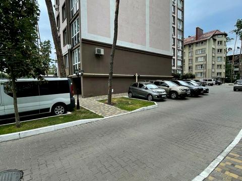 комерційна за адресою Юрія Мушкетика вул. (Натана Рибака), 25-Г