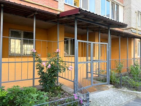 комерційна за адресою Завадського вул., 54