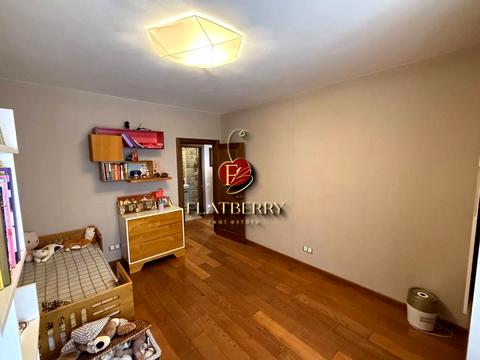 квартира за адресою Межигірська вул., 28