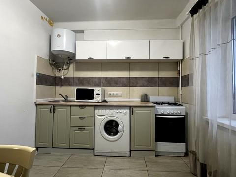 квартира за адресою Богатирська вул., 2