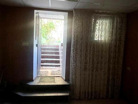 комерційна за адресою Київ, Автозаводська вул., 43