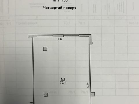 комерційна за адресою Зарічанська вул., 3/4
