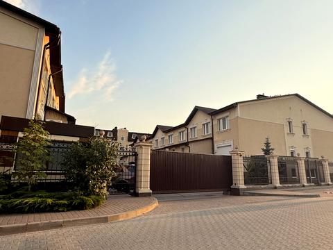 квартира за адресою Садова вул., 1Б