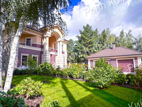 будинок за адресою Спортивна вул.