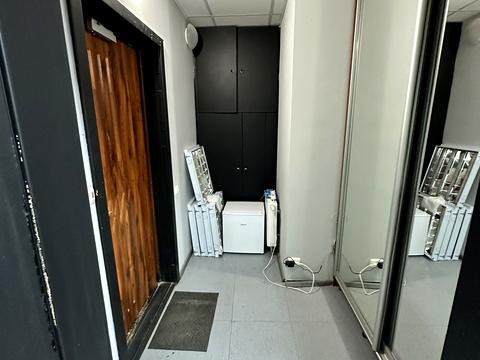 комерційна за адресою Леся Курбаса просп., 7-Б