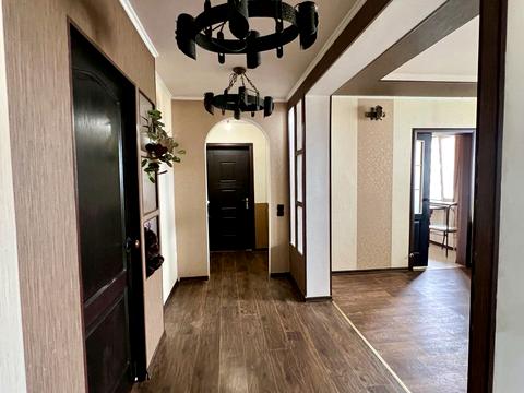 квартира за адресою Будівельників бульв., 4