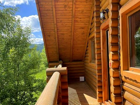 будинок за адресою с. Косівська поляна, без вулиці, 279А