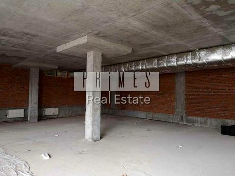 комерційна за адресою Дніпровська набережна вул., 14-А