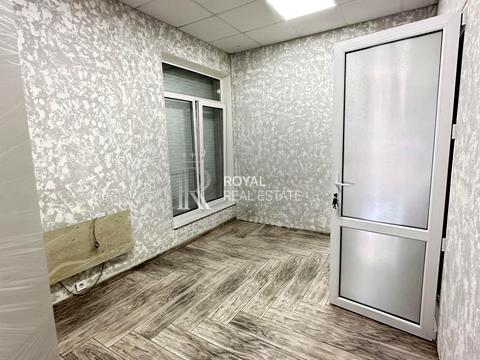 комерційна за адресою Володимирська вул., 57А