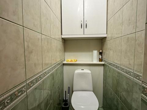 квартира за адресою Космонавтів просп., 27