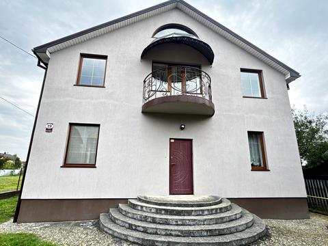 будинок за адресою с. Крихівці, Аматорська вул., 16