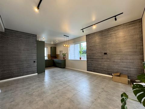 дом по адресу Центральна, 10