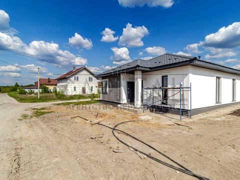 дом по адресу Небесной Сотни ул. (Паризької Комуни)