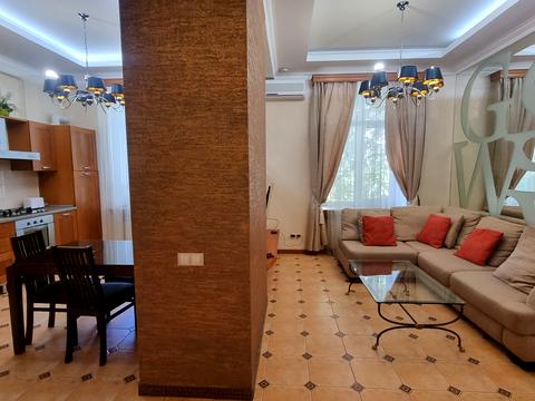 квартира за адресою Заньковецької вул., 4