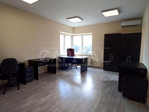 комерційна за адресою Велика Васильківська вул. (Червоноармійська), 9/2